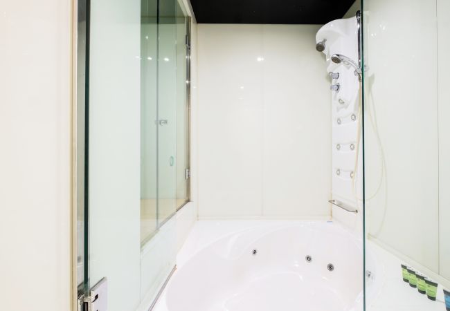 Apartamento en Madrid - 1MB 2PHB