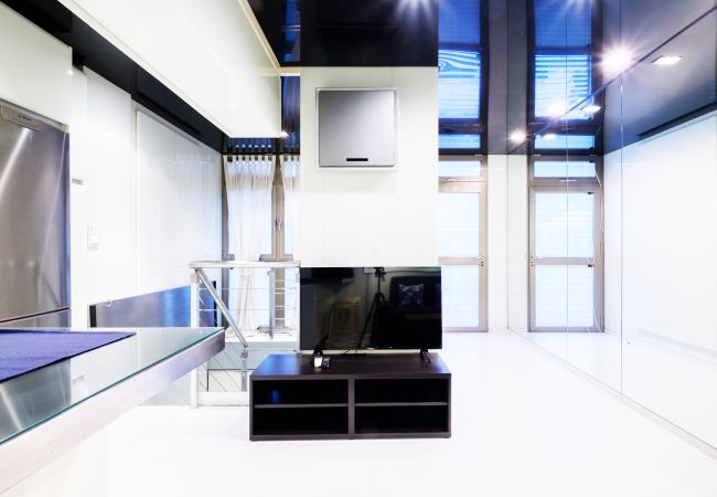 Apartamento en Madrid - 1MB 2PHB