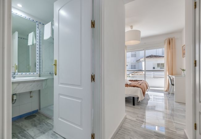 Apartamento en San Pedro de Alcántara - 2HoyoC